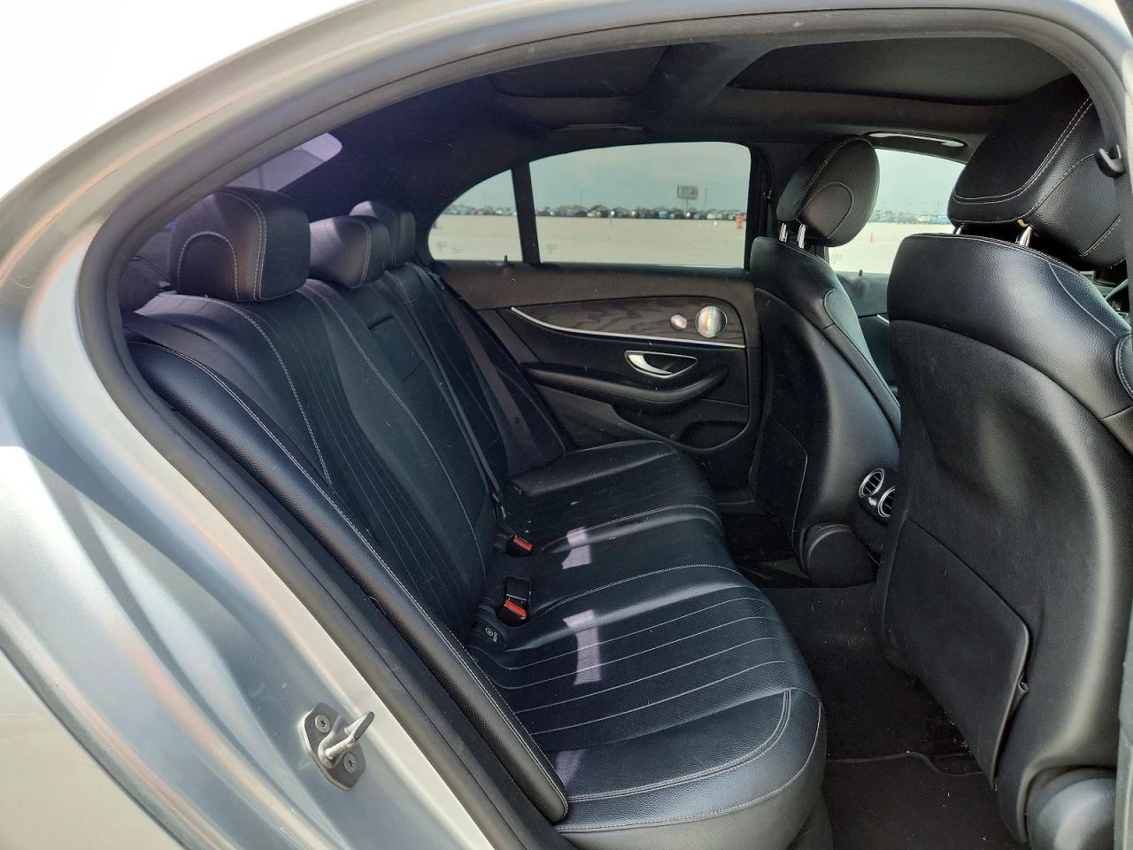 Mercedes-Benz E 300 2.0l, снимка 10 - Автомобили и джипове - 55465533