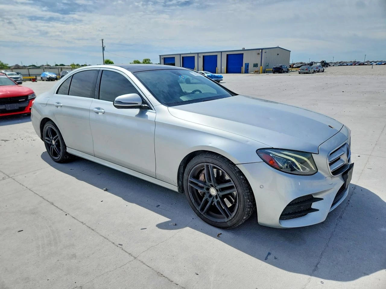 Mercedes-Benz E 300 2.0l, снимка 4 - Автомобили и джипове - 55465533