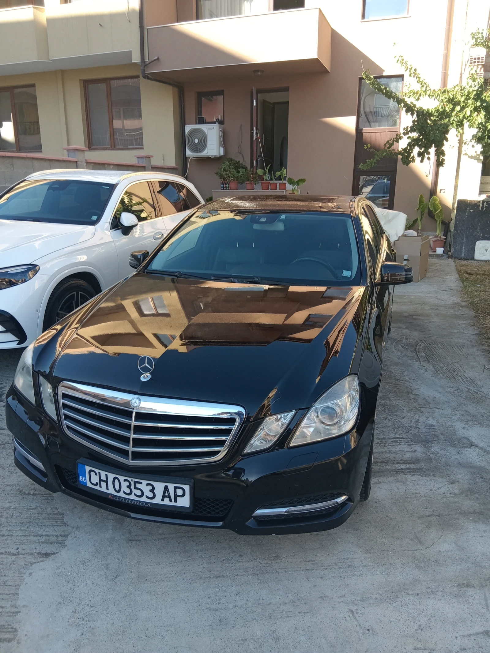 Mercedes-Benz E 220, снимка 2 - Автомобили и джипове - 56353766