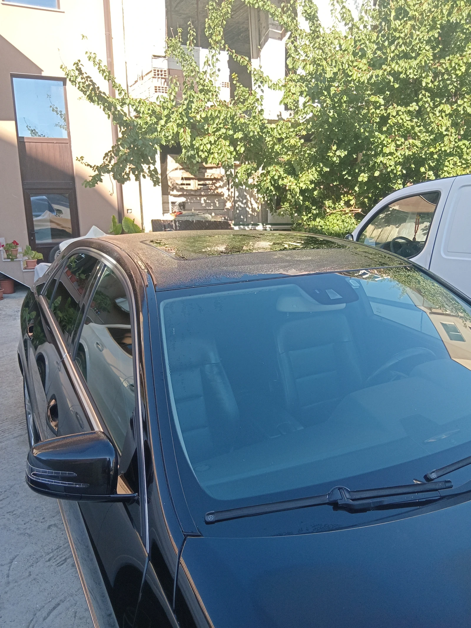Mercedes-Benz E 220, снимка 5 - Автомобили и джипове - 56353766