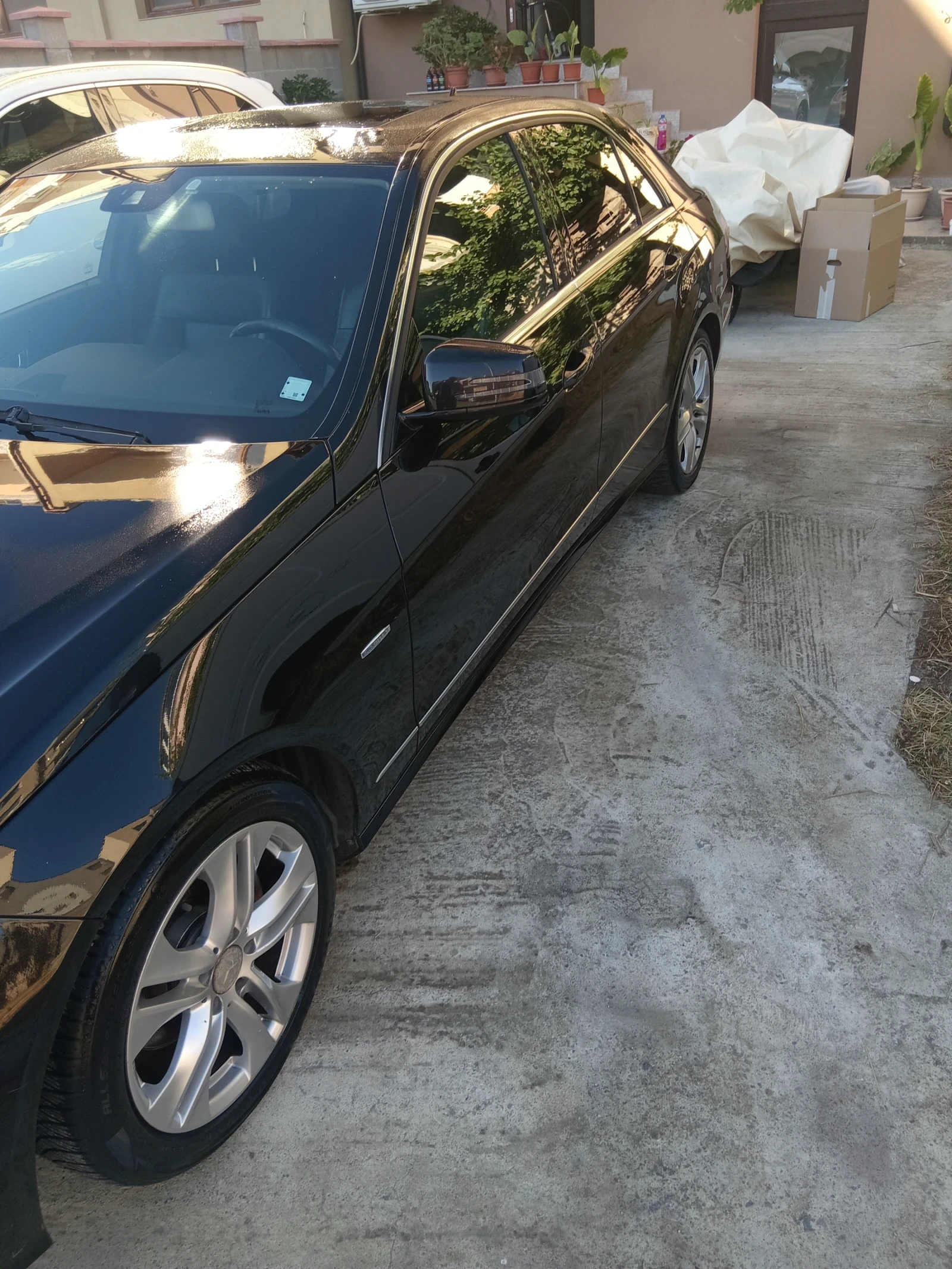 Mercedes-Benz E 220, снимка 8 - Автомобили и джипове - 56353766