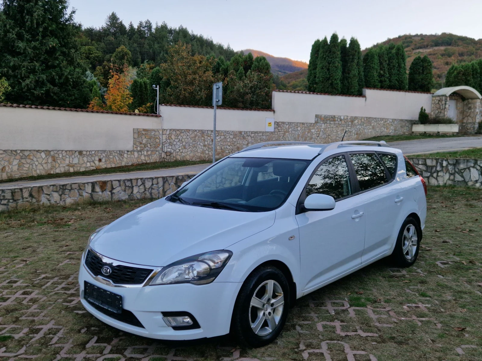 Kia Ceed FACE LIFT..НОВ ВНОС..1.6CRDI..EVRO 5..6 СКОРОСТИ