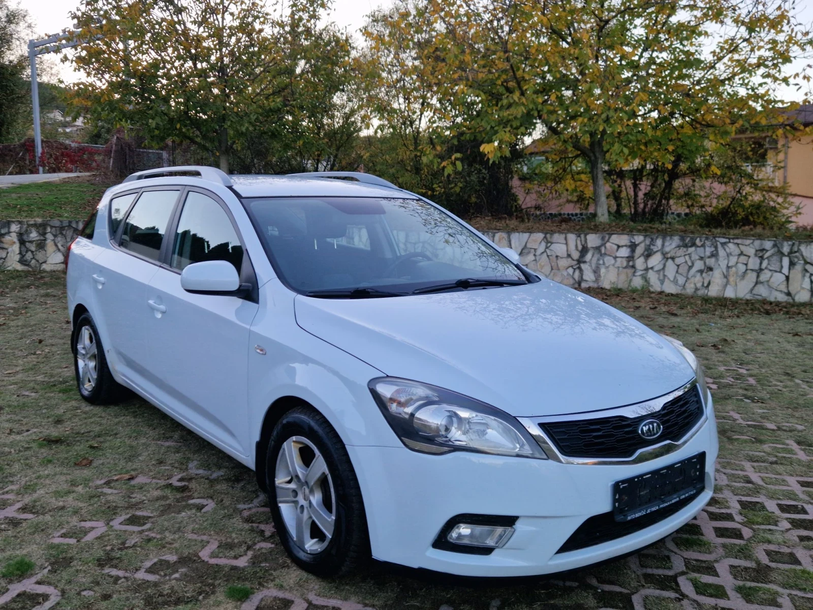 Kia Ceed FACE LIFT..��� ����..1.6CRDI..EVRO 5..6 �������� | Mobile.bg � ����������� 4