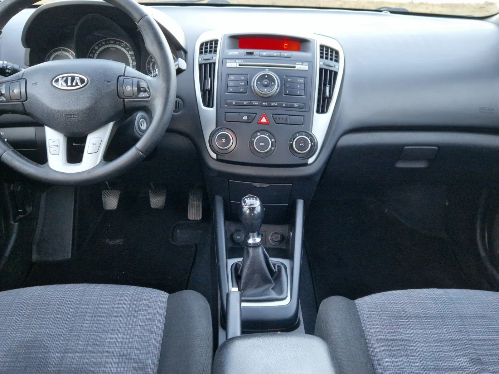 Kia Ceed FACE LIFT..��� ����..1.6CRDI..EVRO 5..6 �������� | Mobile.bg � ����������� 16