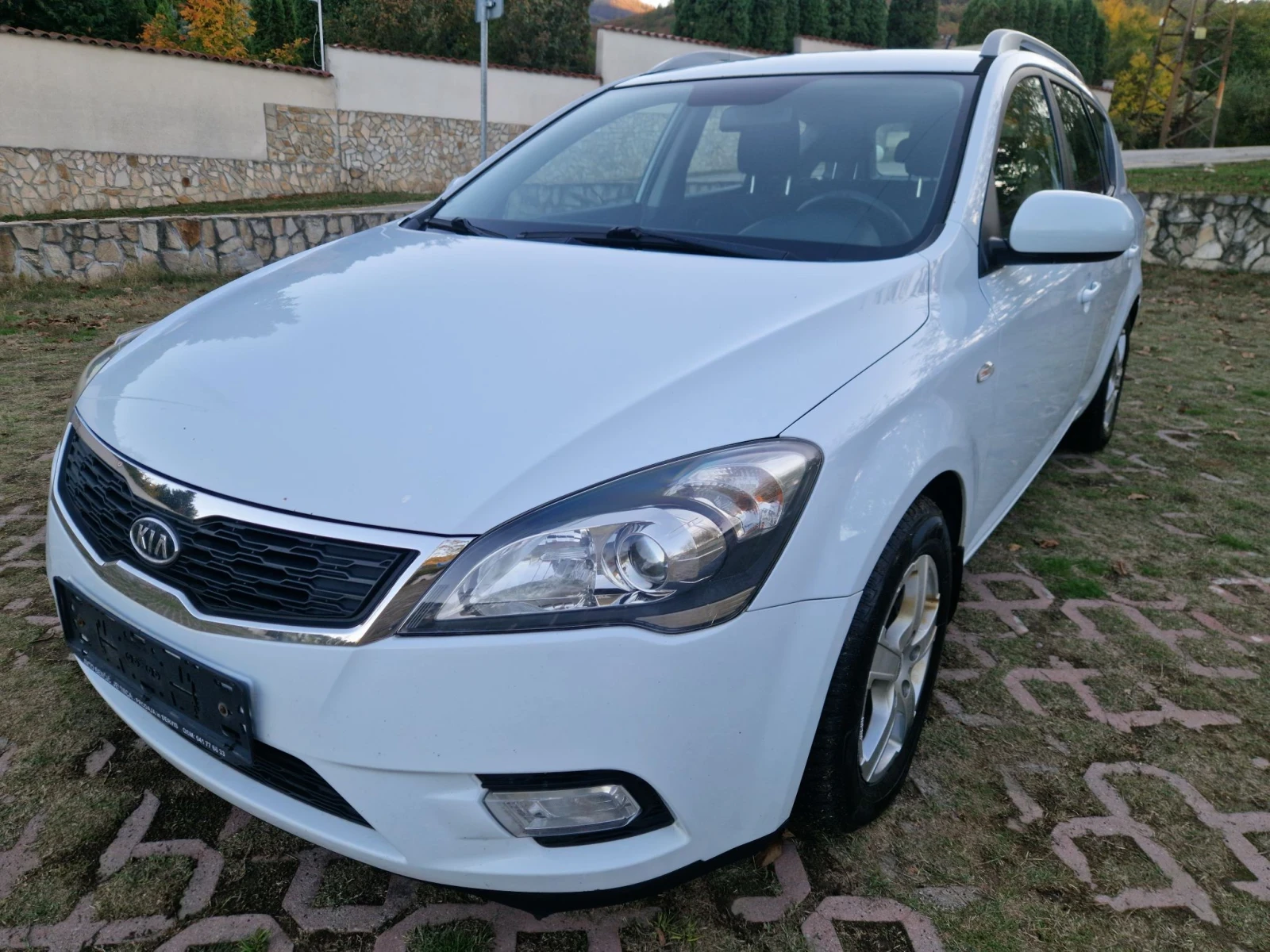 Kia Ceed FACE LIFT..��� ����..1.6CRDI..EVRO 5..6 �������� | Mobile.bg � ����������� 13