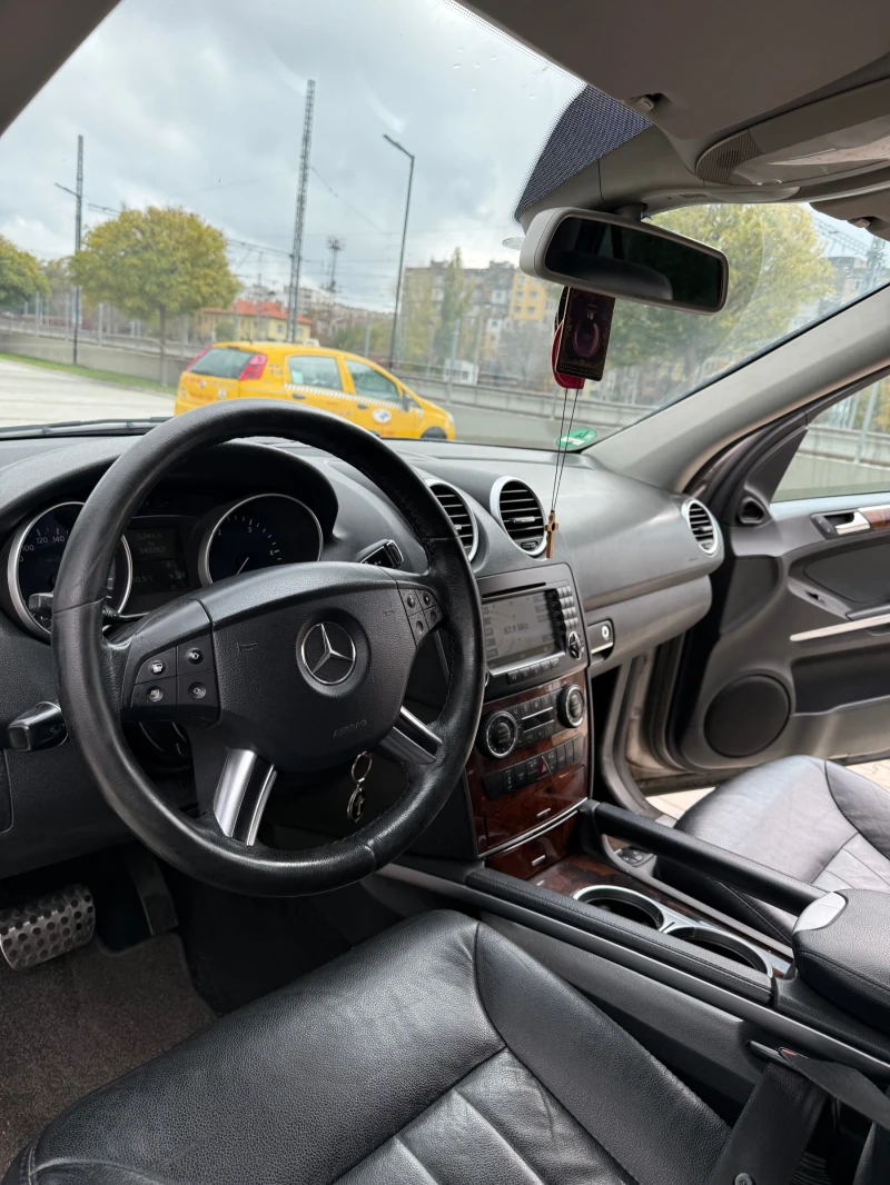 Mercedes-Benz ML 420 CDI Sport, снимка 10 - Автомобили и джипове - 52407638