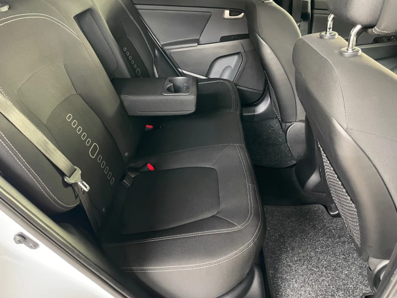 Kia Sportage 1.6I-LED-146Х.КМ!!!-СЕРВИЗНА ИСТОРИЯ-FACE LIFT, снимка 16 - Автомобили и джипове - 52490283