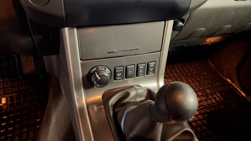 Nissan Navara 2.5DCI 190 кс., снимка 5 - Автомобили и джипове - 53470070