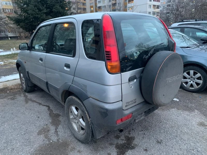 Daihatsu Terios 1.3i,4x4,J100,83кс.,2000г., снимка 4 - Автомобили и джипове - 35686800