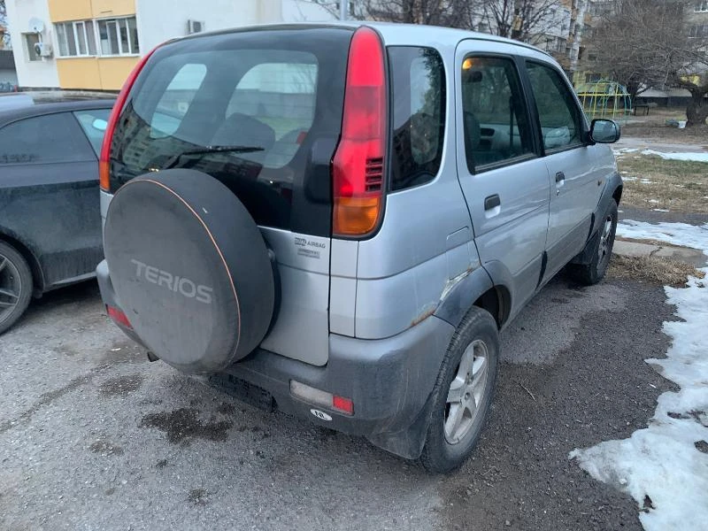 Daihatsu Terios 1.3i,4x4,J100,83кс.,2000г., снимка 5 - Автомобили и джипове - 35686800