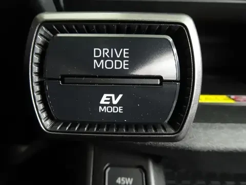 Toyota Rav4 XLE | HEV | AWD | КОЖА | TOYOTA SAFETY SENSE 4.0 |, снимка 10 - Автомобили и джипове - 55630178