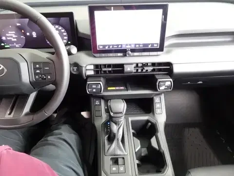 Toyota Rav4 XLE | HEV | AWD | КОЖА | TOYOTA SAFETY SENSE 4.0 |, снимка 8 - Автомобили и джипове - 55630178