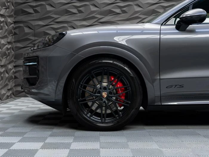 Porsche Cayenne GTS* MATRIX* HUD* PANO* SOFT CLOSE* , снимка 5 - Автомобили и джипове - 56137633