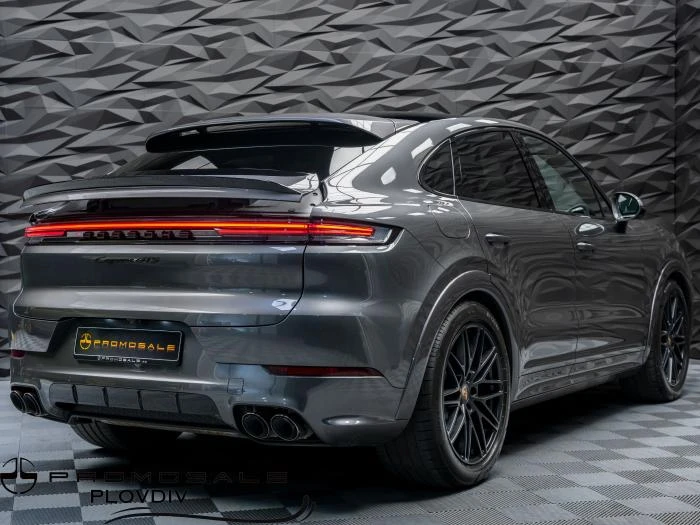 Porsche Cayenne GTS* MATRIX* HUD* PANO* SOFT CLOSE* , снимка 3 - Автомобили и джипове - 56137633