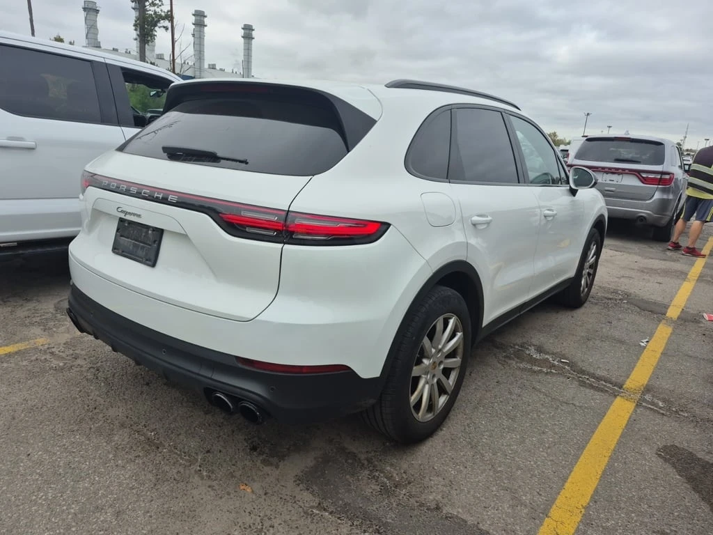 Porsche Cayenne * Type 9YA * CARFAX * БЕЗ ПЪРВОНАЧАЛНА ВНОСКА - изображение 3