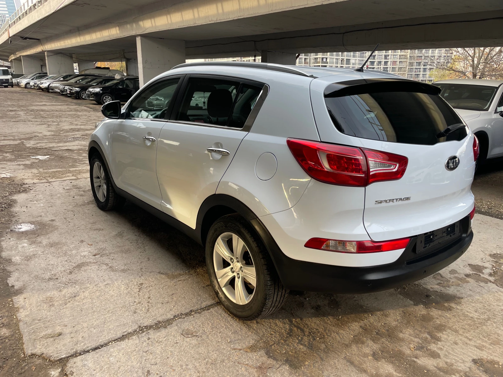 Kia Sportage 1.6I-LED-146Х.КМ!!!-СЕРВИЗНА ИСТОРИЯ-FACE LIFT - изображение 7