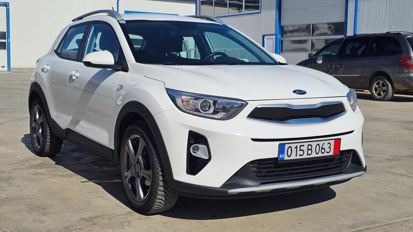 Kia Stonic 1.2 Euro6  - изображение 2