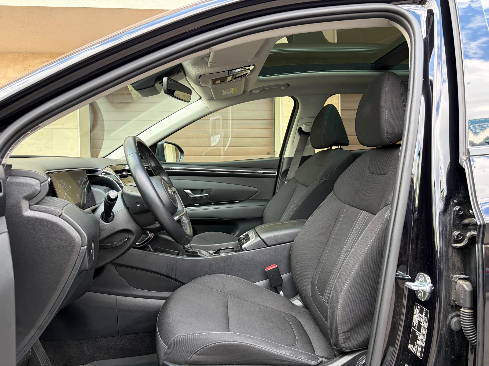 Hyundai Tucson 1.6 CRDi Mild Hybrid, снимка 7 - Автомобили и джипове - 53989824