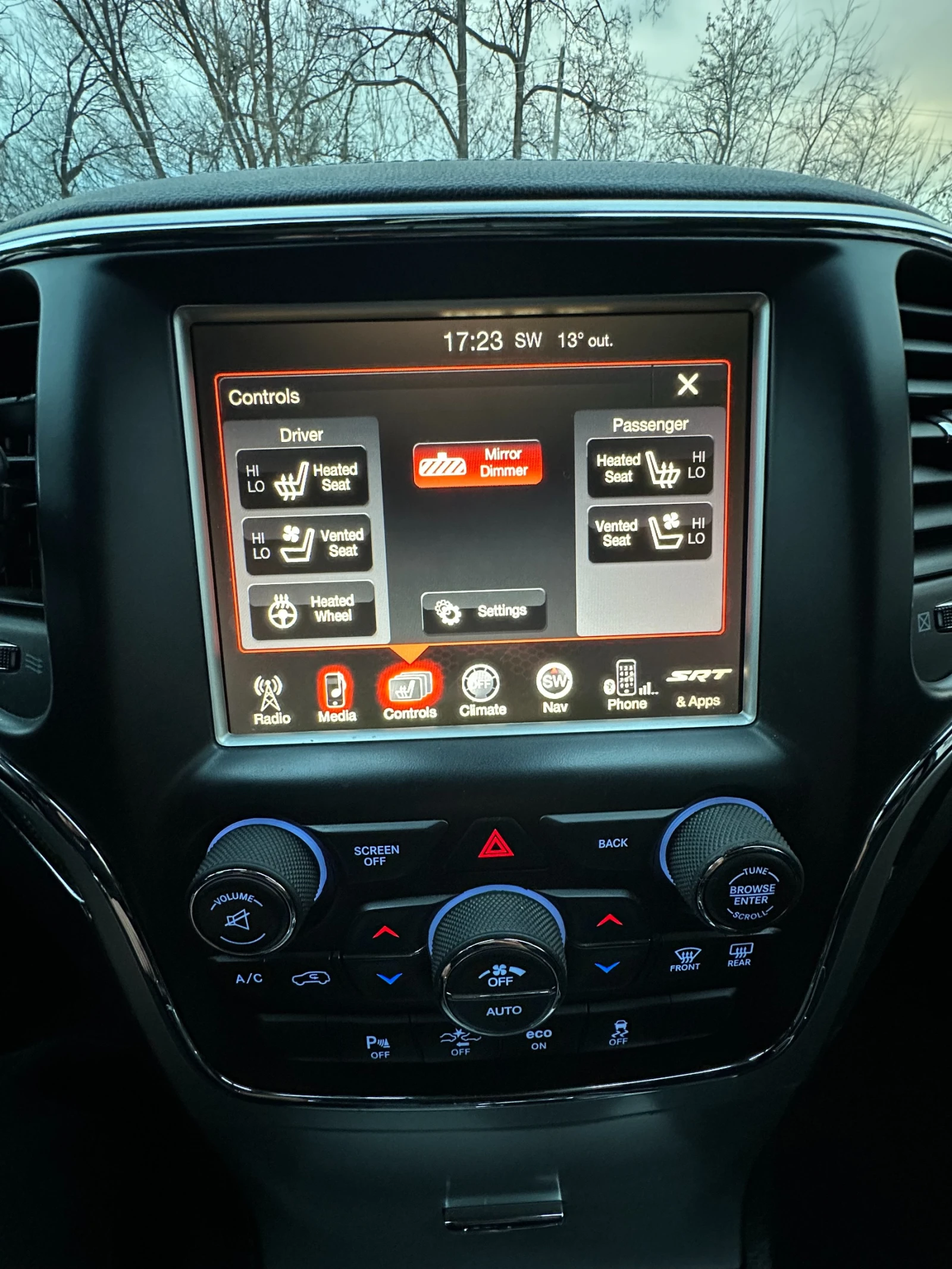 Jeep Grand cherokee SRT БАРТЕР, снимка 16 - Автомобили и джипове - 54633924