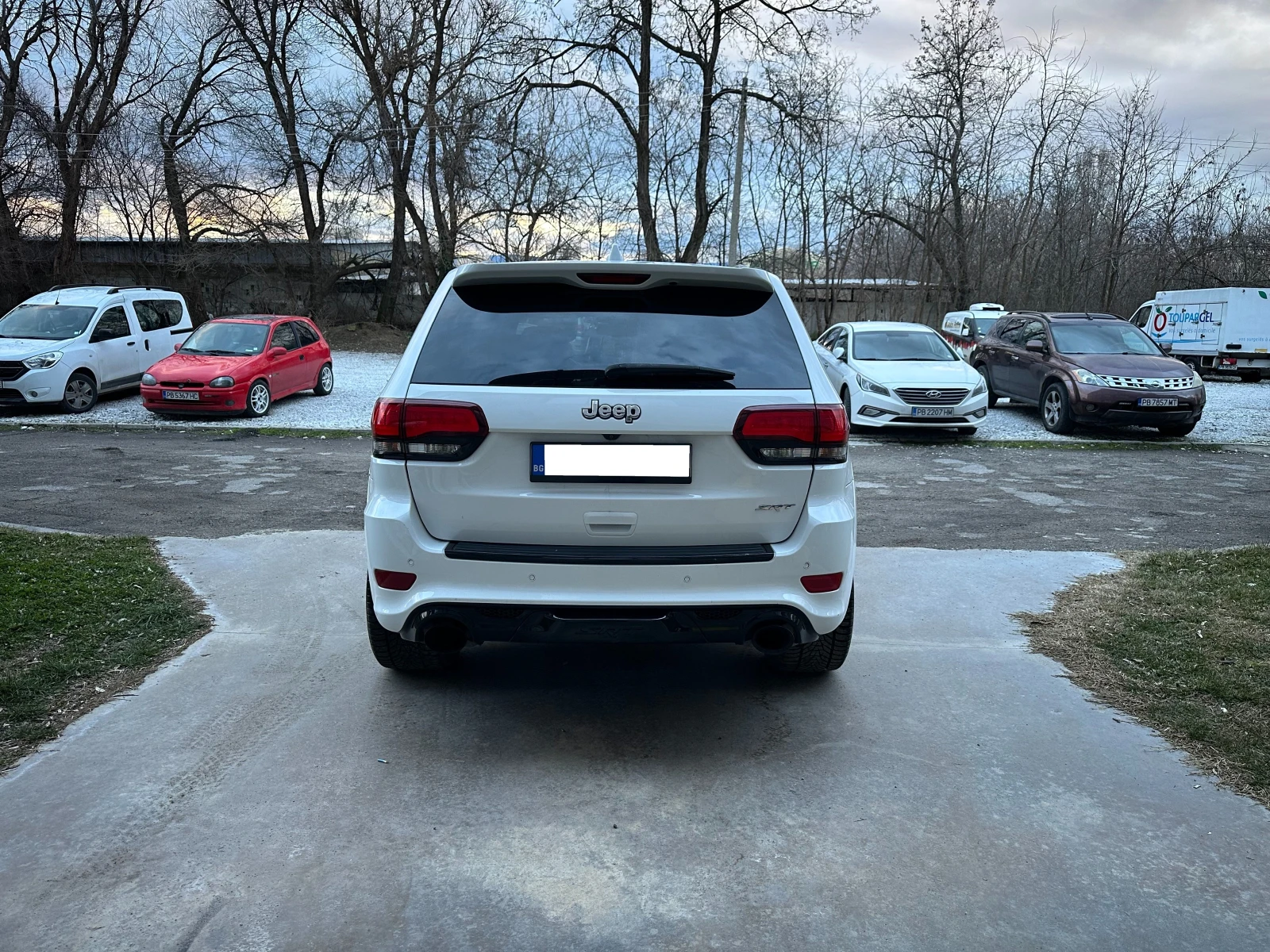 Jeep Grand cherokee SRT БАРТЕР, снимка 4 - Автомобили и джипове - 54633924