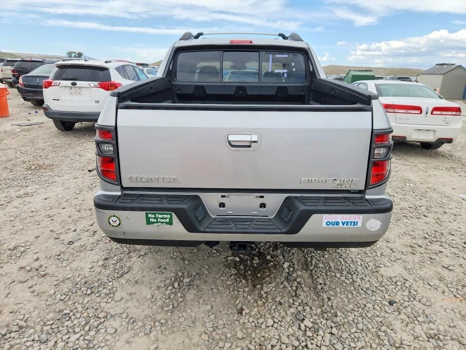 Honda Ridgeline, снимка 6 - Автомобили и джипове - 54737107