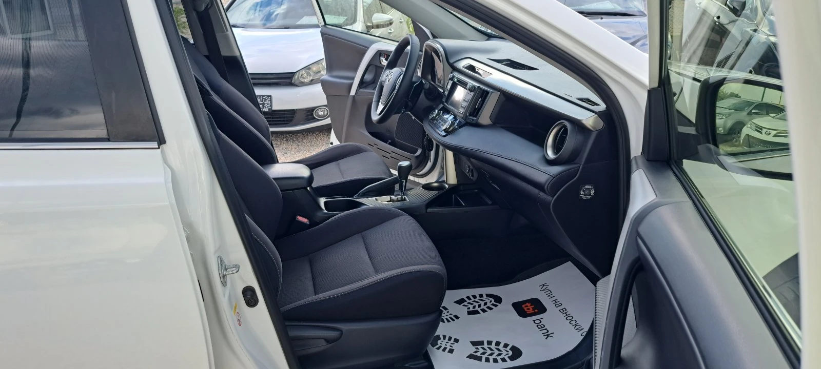 Toyota Rav4 2.0i 150кс 4x4, Авт. Нави, Камера, снимка 16 - Автомобили и джипове - 54961891