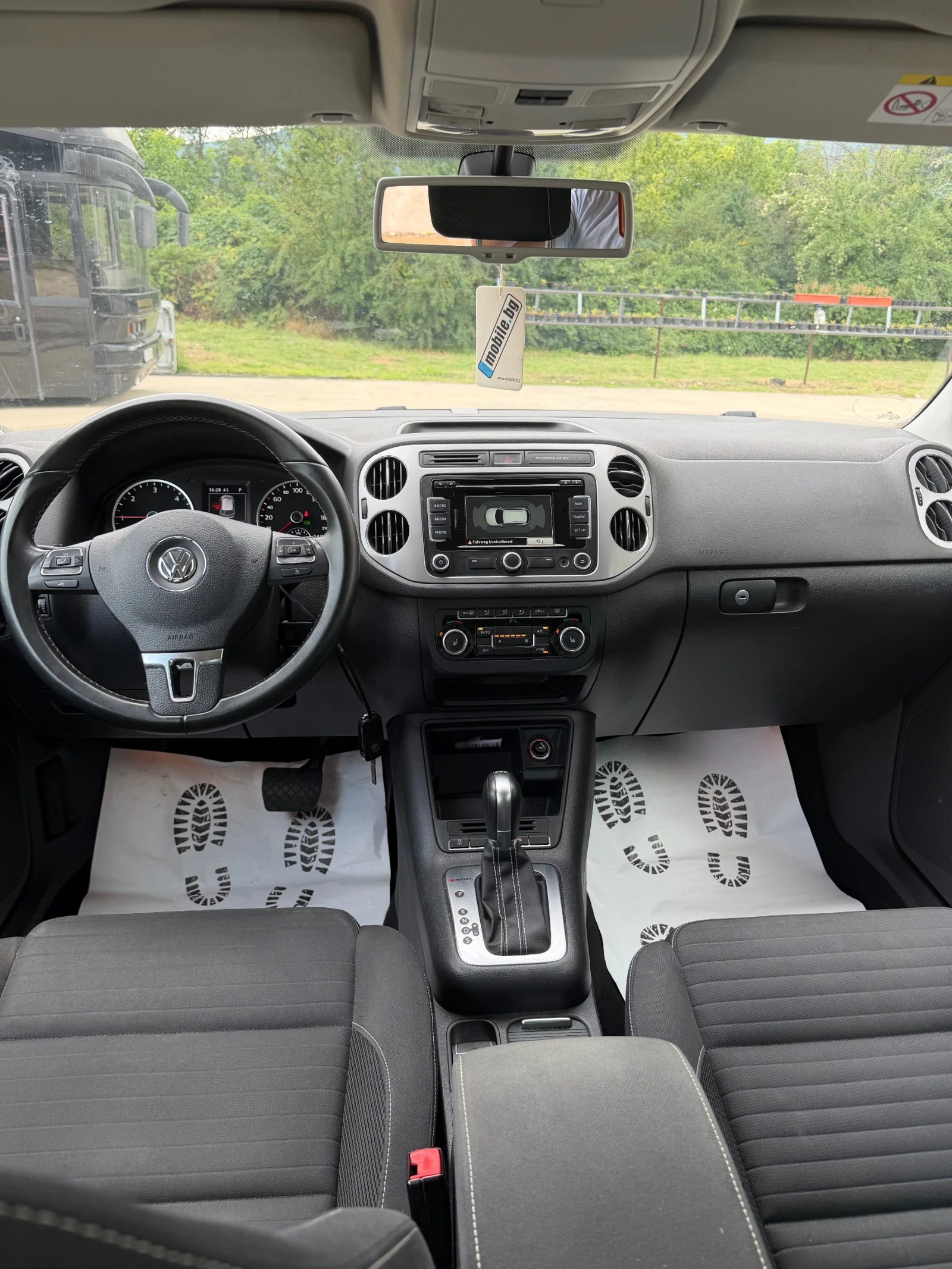 VW Tiguan 2.0 TDI CUP SPORT&STYLE, снимка 13 - Автомобили и джипове - 55177215
