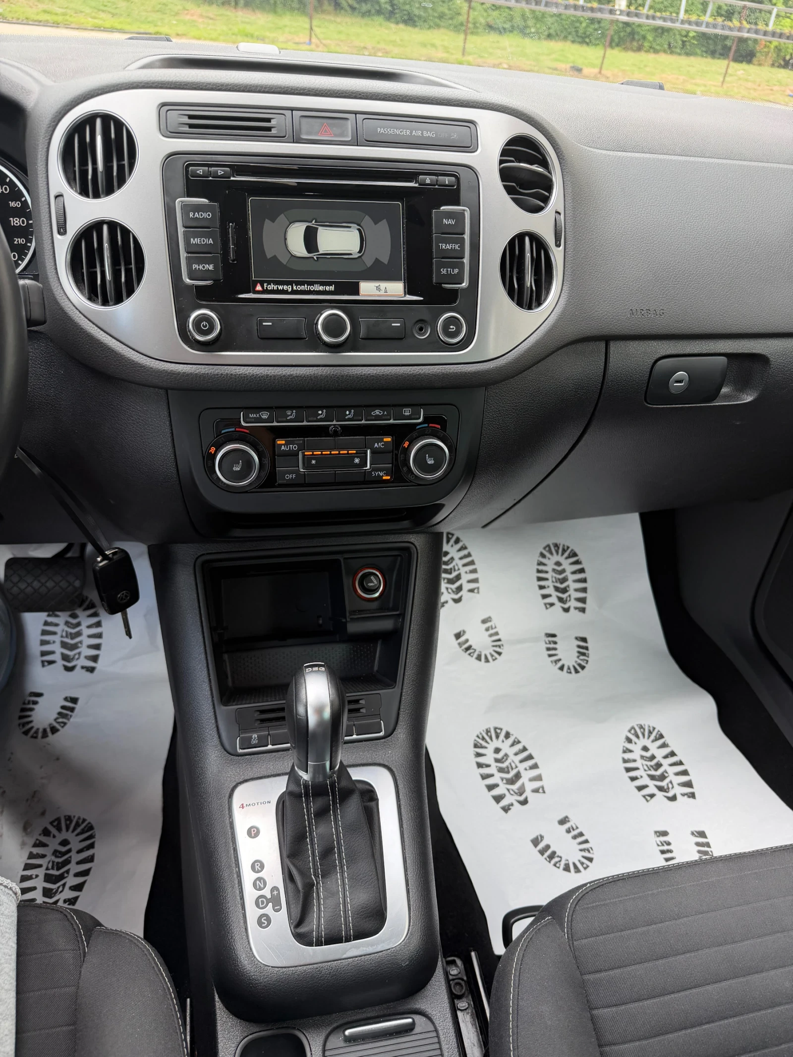 VW Tiguan 2.0 TDI CUP SPORT&STYLE, снимка 9 - Автомобили и джипове - 55177215