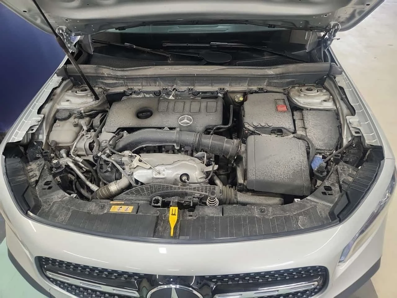 Mercedes-Benz GLB 250  360 / AMBIENT / LED / 2 КЛЮЧА , снимка 14 - Автомобили и джипове - 55444224