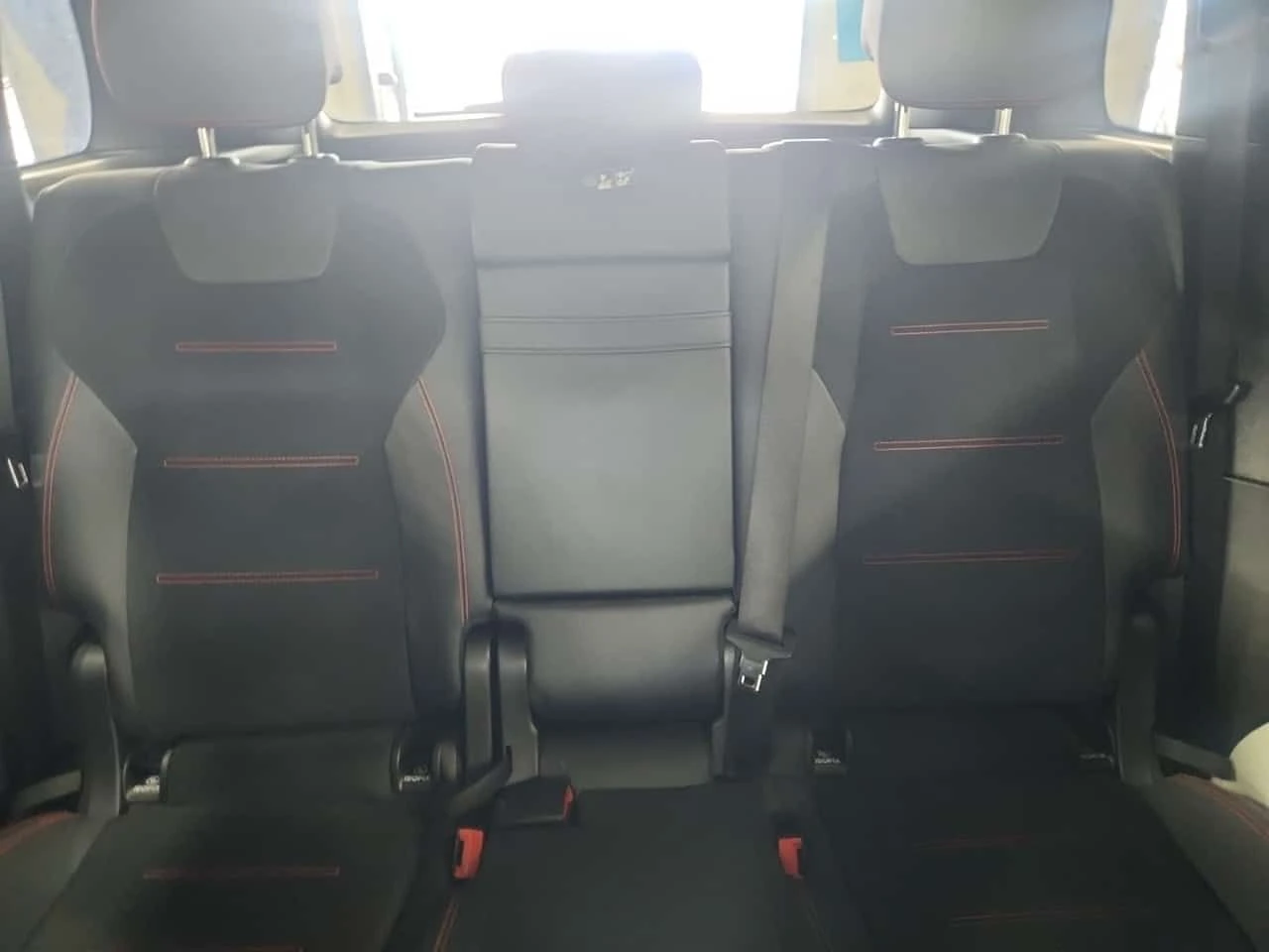 Mercedes-Benz GLB 250  360 / AMBIENT / LED / 2 КЛЮЧА , снимка 12 - Автомобили и джипове - 55444224