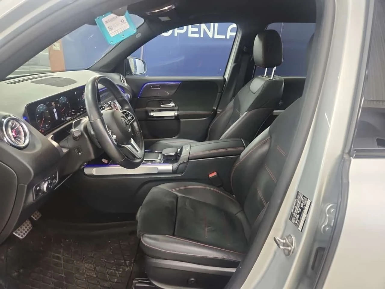 Mercedes-Benz GLB 250  360 / AMBIENT / LED / 2 КЛЮЧА , снимка 9 - Автомобили и джипове - 55444224