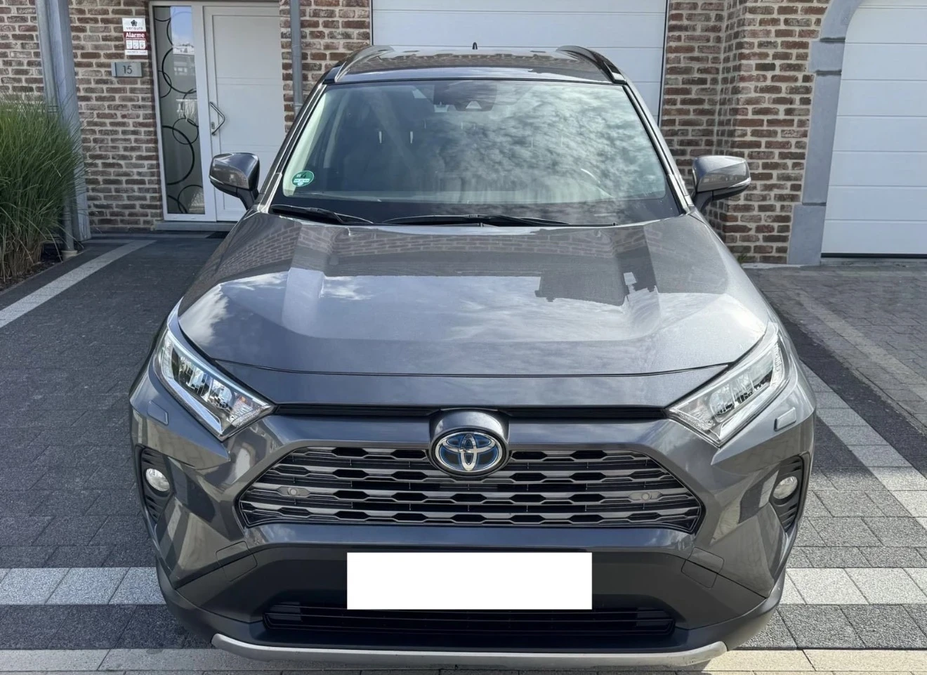 Toyota Rav4 * Hybrid* * Първи собственик* * Уникално състояние, снимка 3 - Автомобили и джипове - 56240311