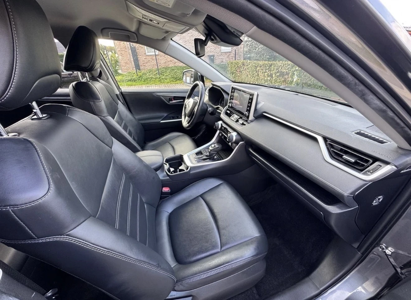 Toyota Rav4 * Hybrid* * Първи собственик* * Уникално състояние, снимка 8 - Автомобили и джипове - 56240311