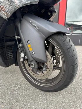 Yamaha T-max 530-AKRAPOVIC-ТОП СЪСТОЯНИЕ, снимка 9