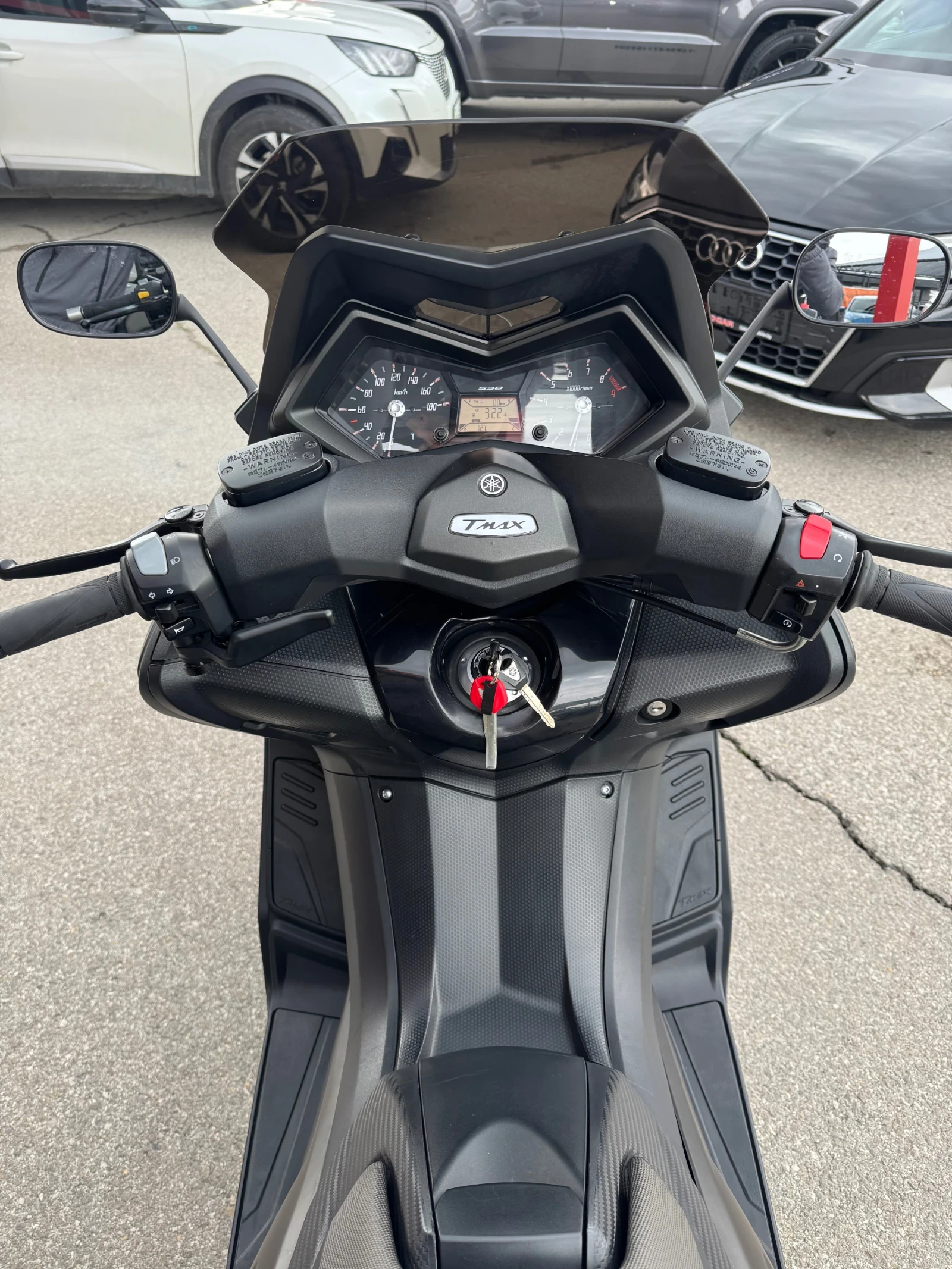 Yamaha T-max 530-AKRAPOVIC-ТОП СЪСТОЯНИЕ, снимка 16 - Мотоциклети и мототехника - 54083178