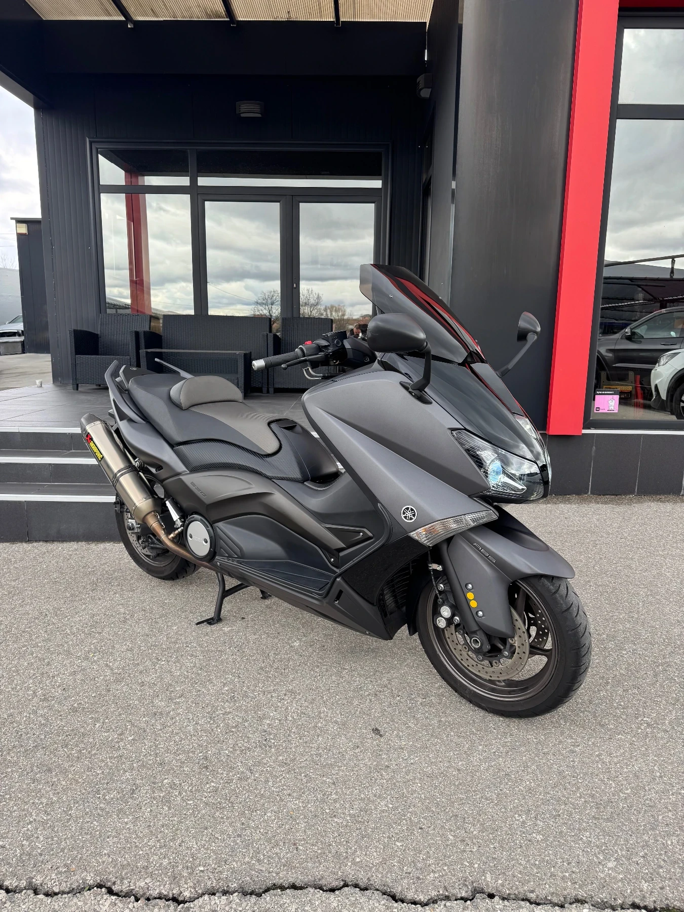 Yamaha T-max 530-AKRAPOVIC-ТОП СЪСТОЯНИЕ