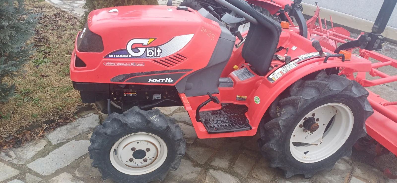 Трактор Mitsubishi ММТ16, снимка 1
