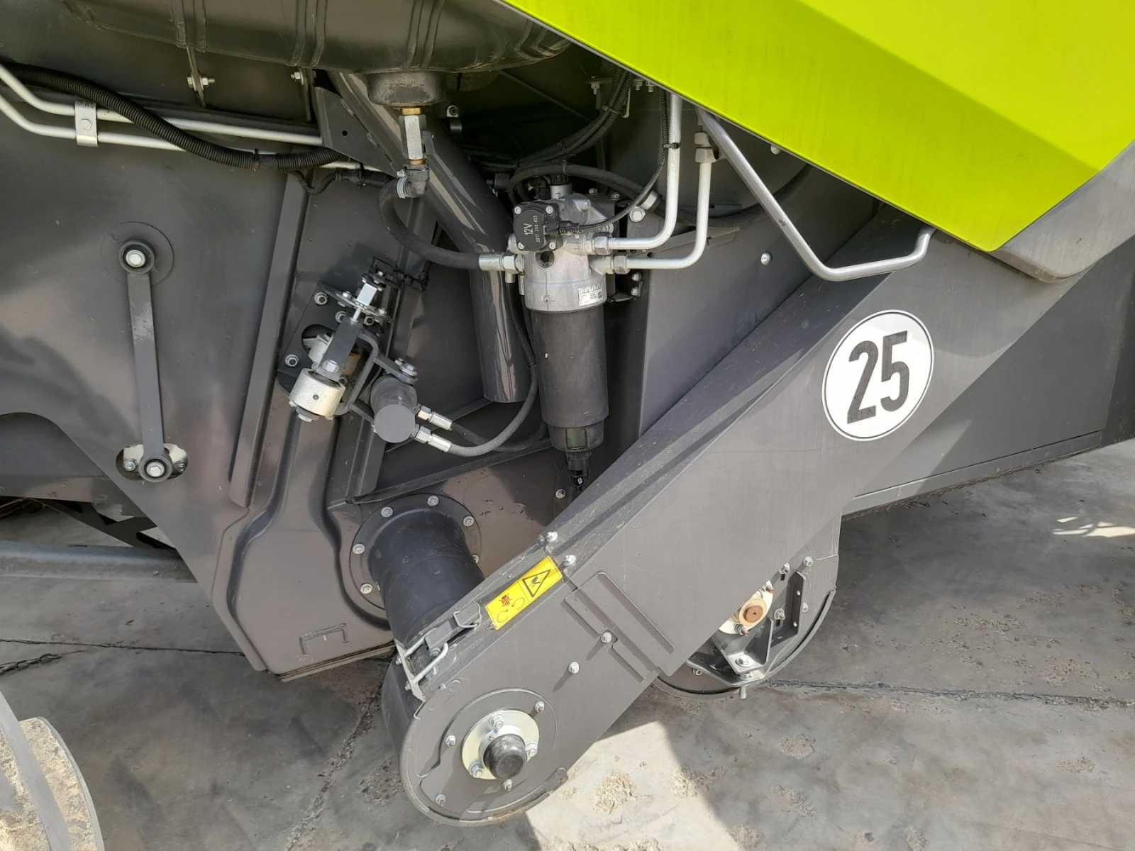 Комбайн Claas Trion 640 - изображение 10