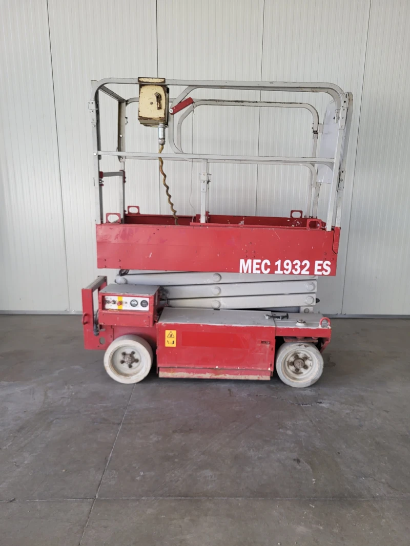 Автовишка Друга марка MEC