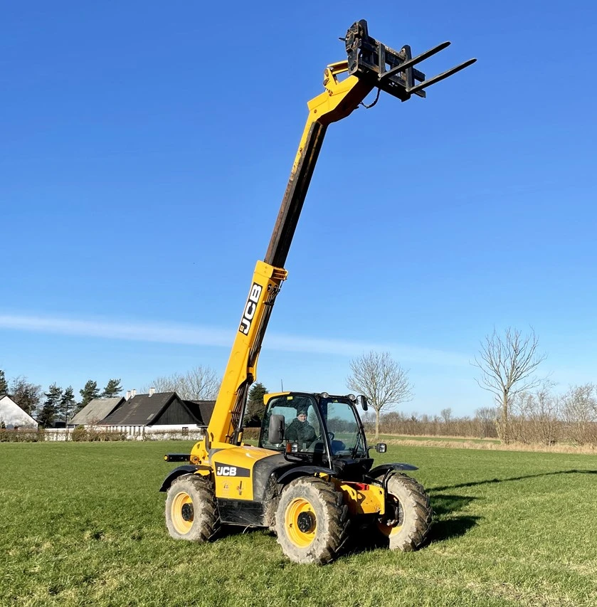Телескопични товарачи JCB 531-70 - изображение 3