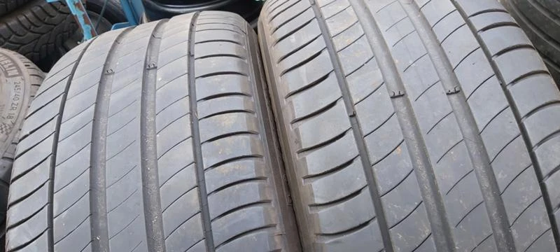 Гуми Летни 235/45R18, снимка 2 - Гуми и джанти - 30582319