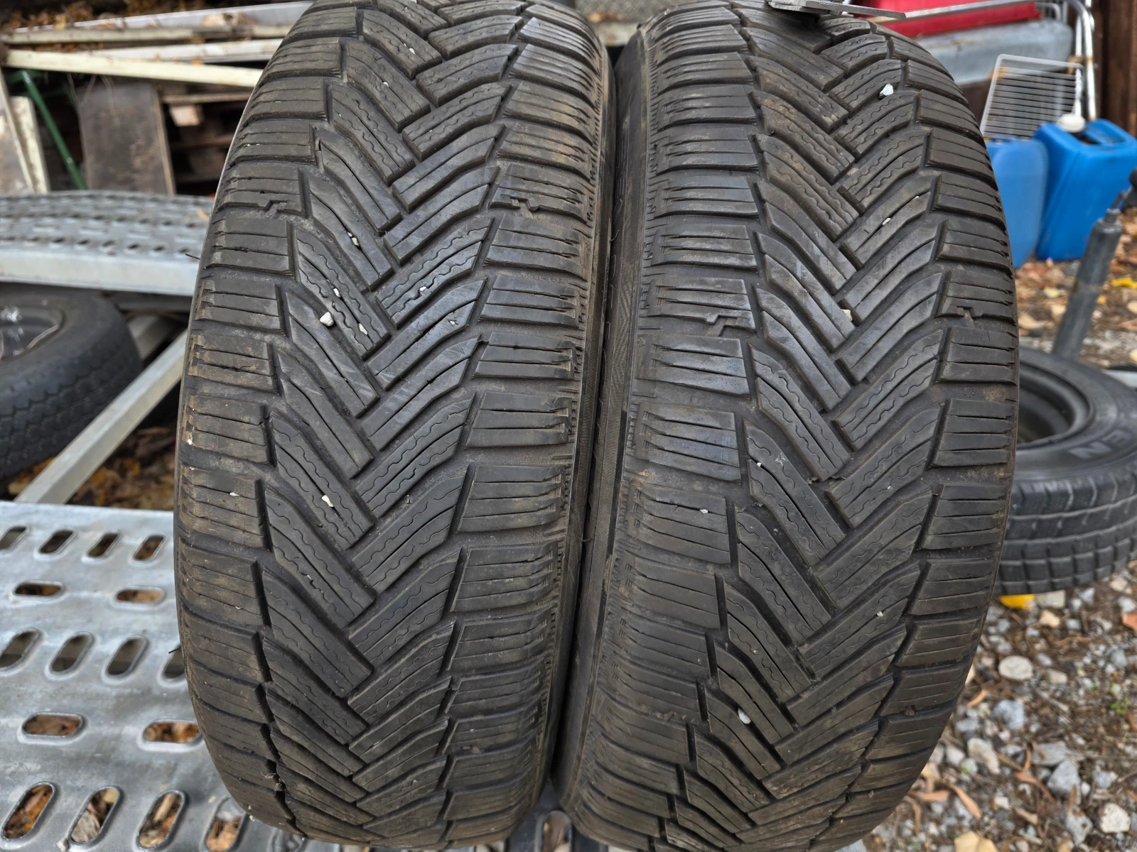 Гуми Зимни 195/65R15, снимка 2 - Гуми и джанти - 56691538