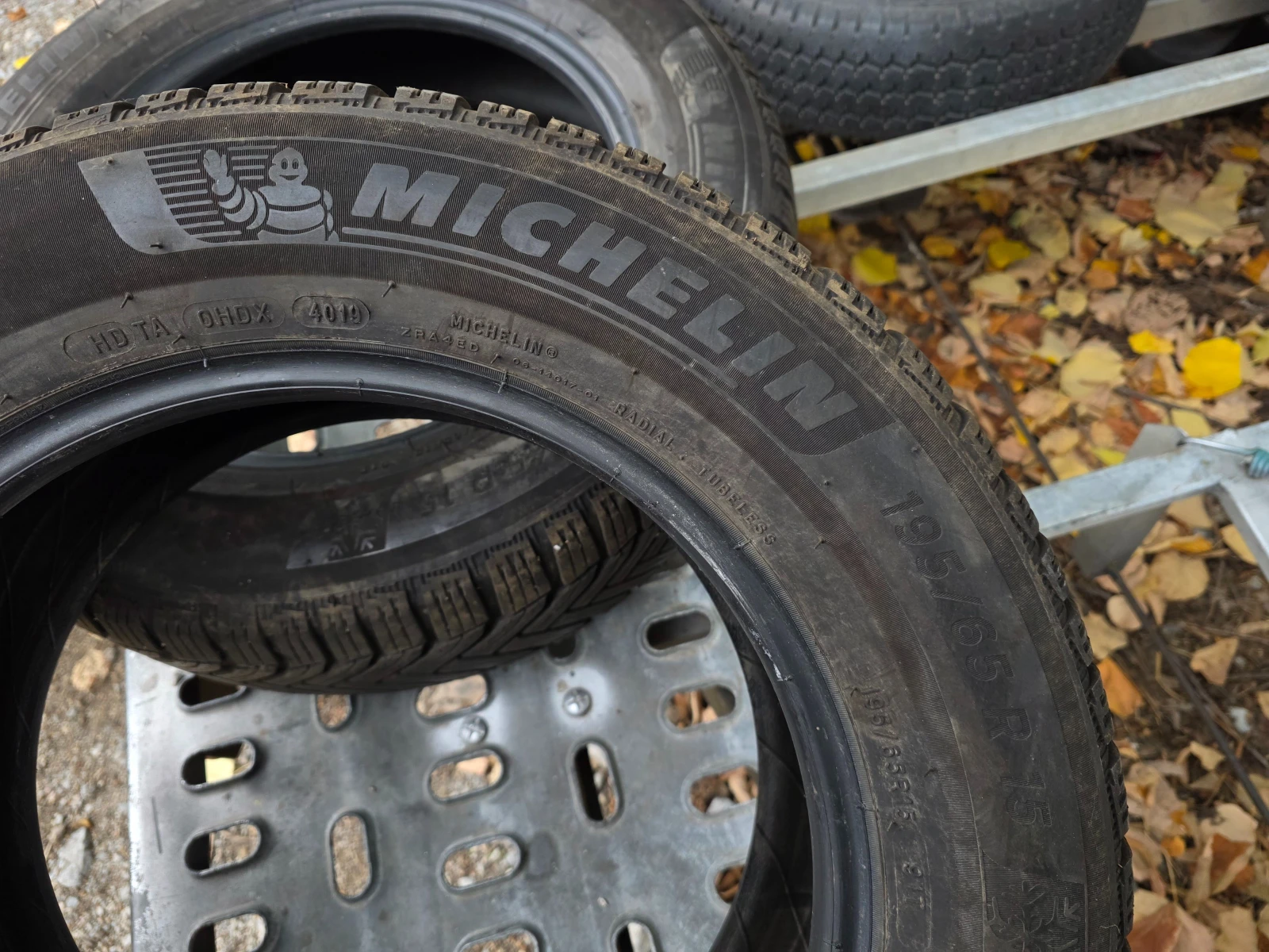 Гуми Зимни 195/65R15, снимка 8 - Гуми и джанти - 56691538
