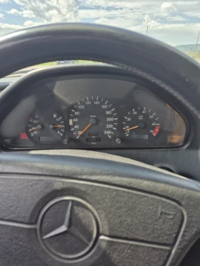 Mercedes-Benz C 180, снимка 7