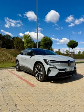 Renault Megane E tech Techno 60 kWh, снимка 2