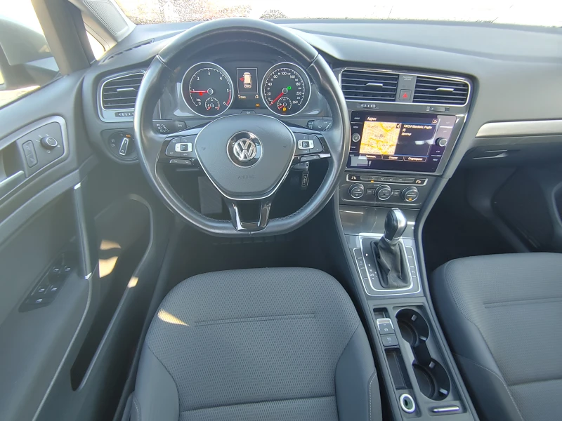 VW Golf 1.6tdi-Има видеоклип към обявата!, снимка 12 - Автомобили и джипове - 47184049