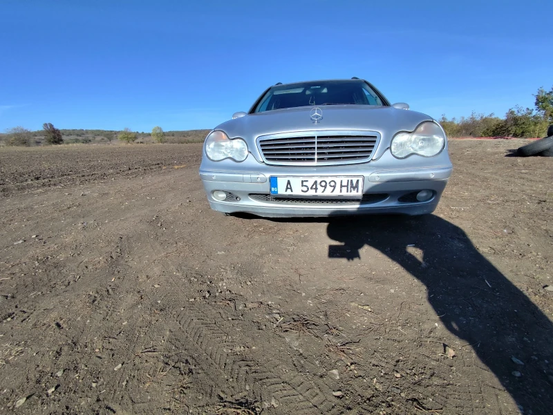 Mercedes-Benz C 200, снимка 4 - Автомобили и джипове - 47700877