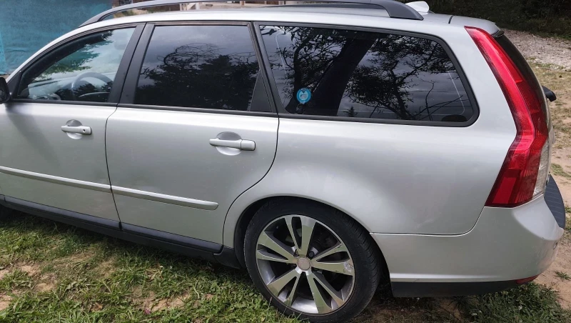 Volvo V50 Газов Инжекцион , снимка 5 - Автомобили и джипове - 50238765