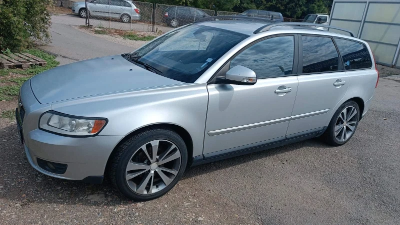 Volvo V50 Газов Инжекцион , снимка 3 - Автомобили и джипове - 48760420