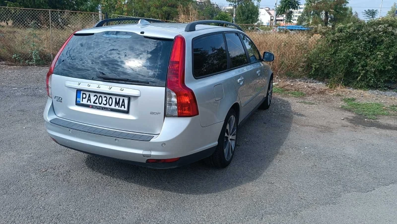 Volvo V50 Газов Инжекцион , снимка 5 - Автомобили и джипове - 48760420